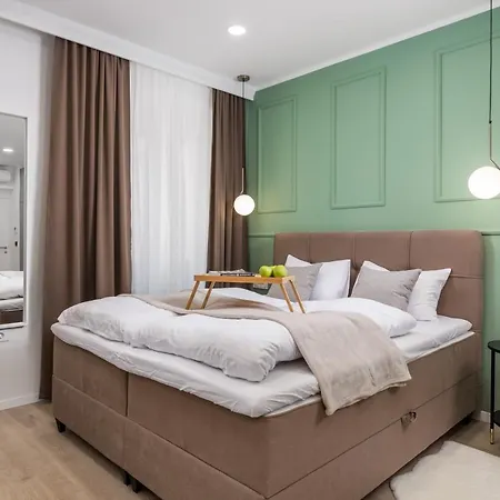 Area2 Center Luxury Apartmán *