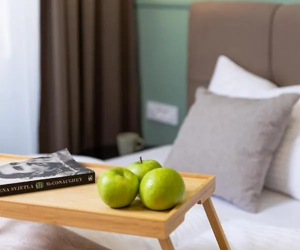 Area2 Center Luxury Apartman Rijeka